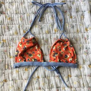 Gilly Hicks bikini top